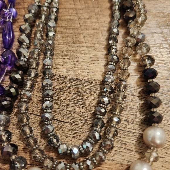 Elegant Purple and Silver Necklace Set - Picture 3 of 5